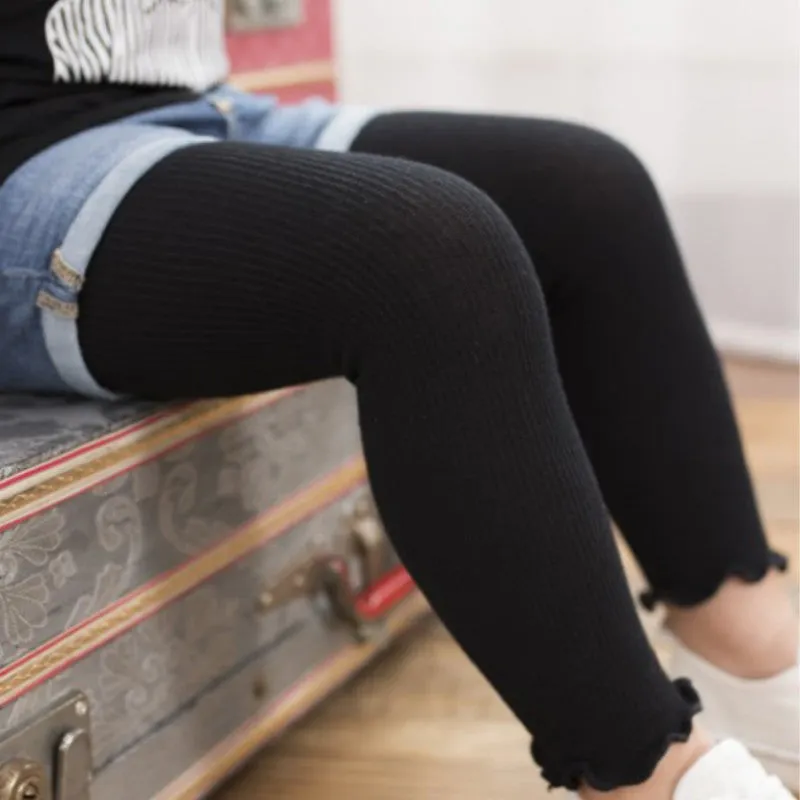 Baby / Toddler Girl Solid Knitted Ruffled Leggings