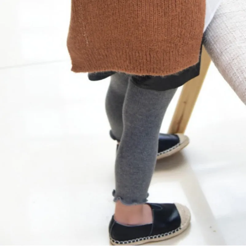 Baby / Toddler Girl Solid Knitted Ruffled Leggings
