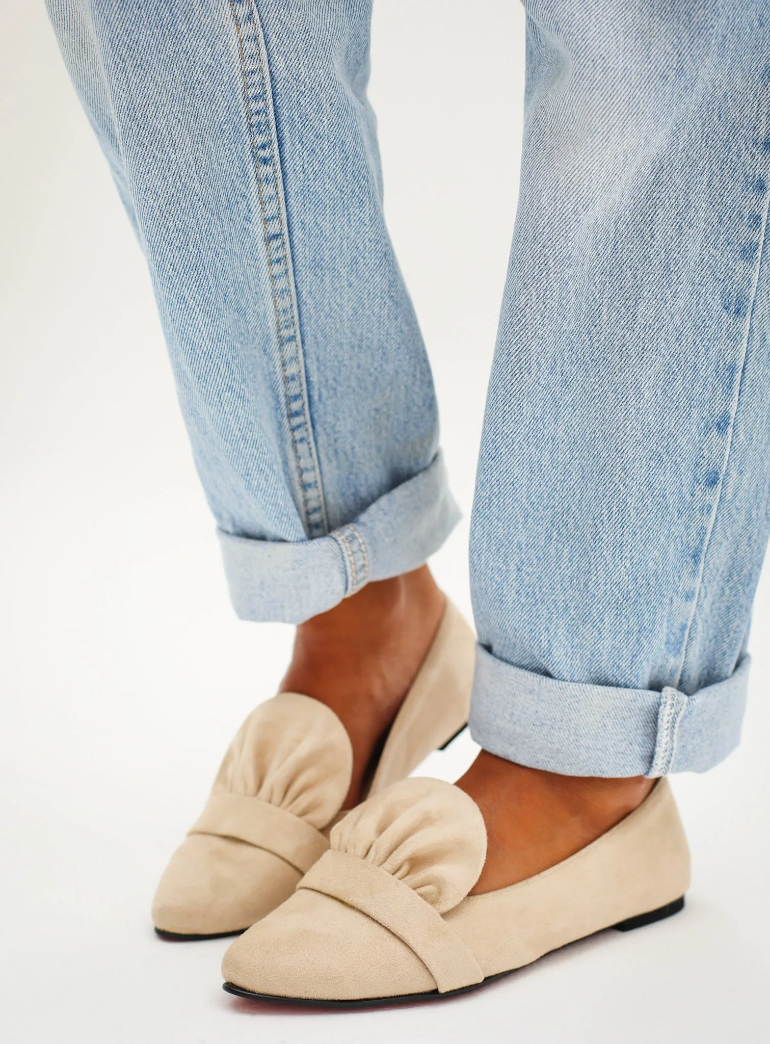 Beige Pointed Corals Flats