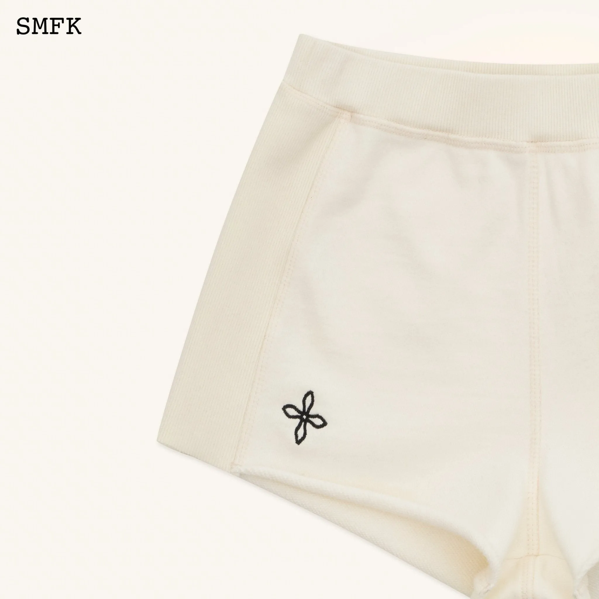 Compass Rove Stray Slim-Fit Sporty Shorts White