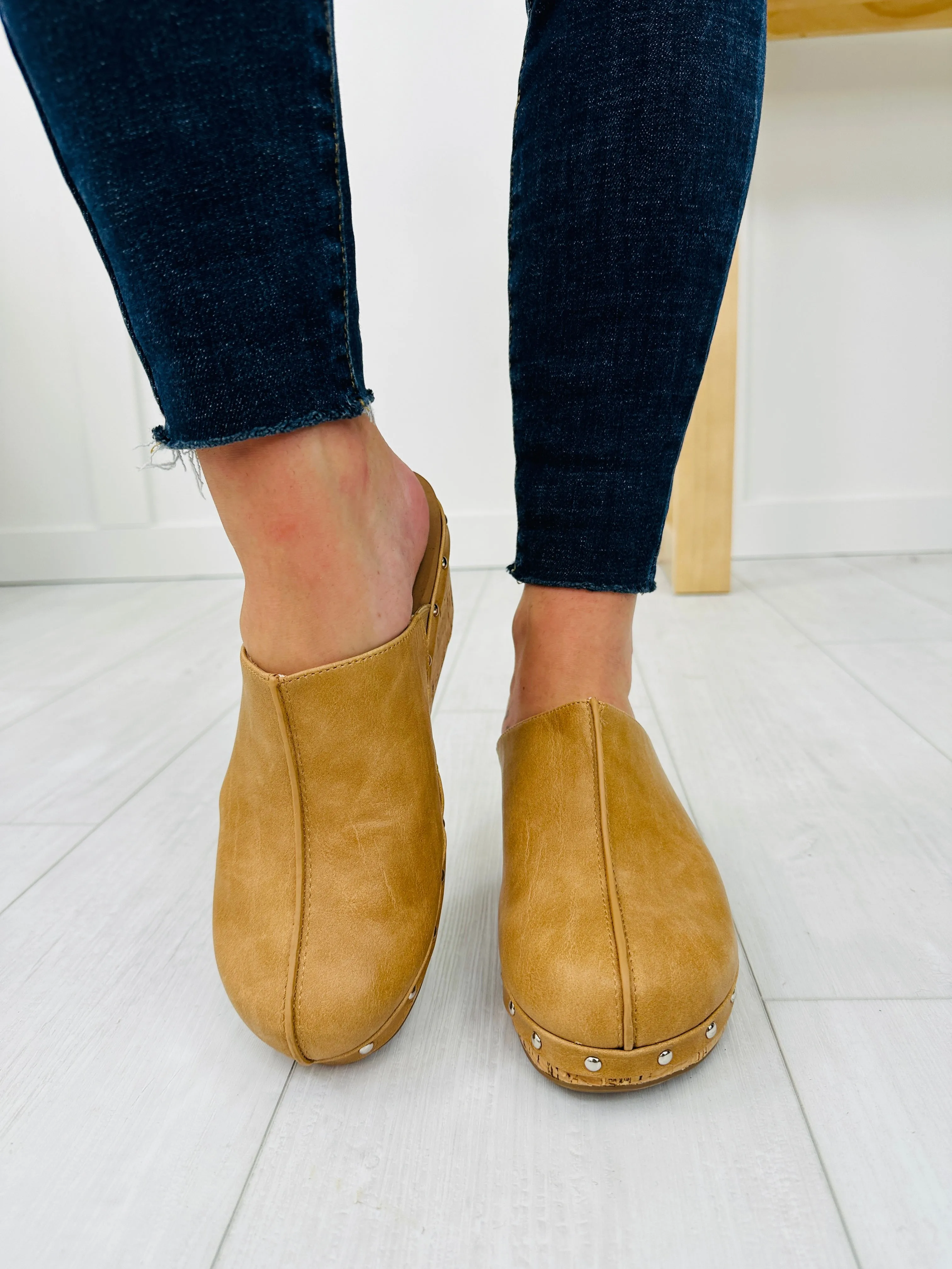Fashionable Poise Wedges In Caramel