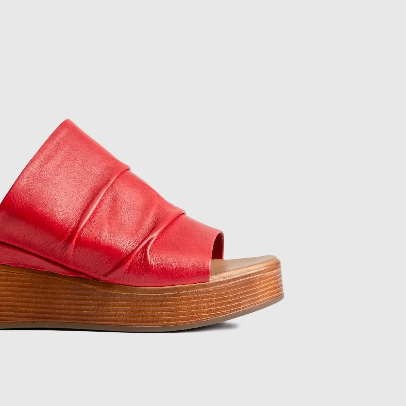 Leather Comfort Wedges Red 8501