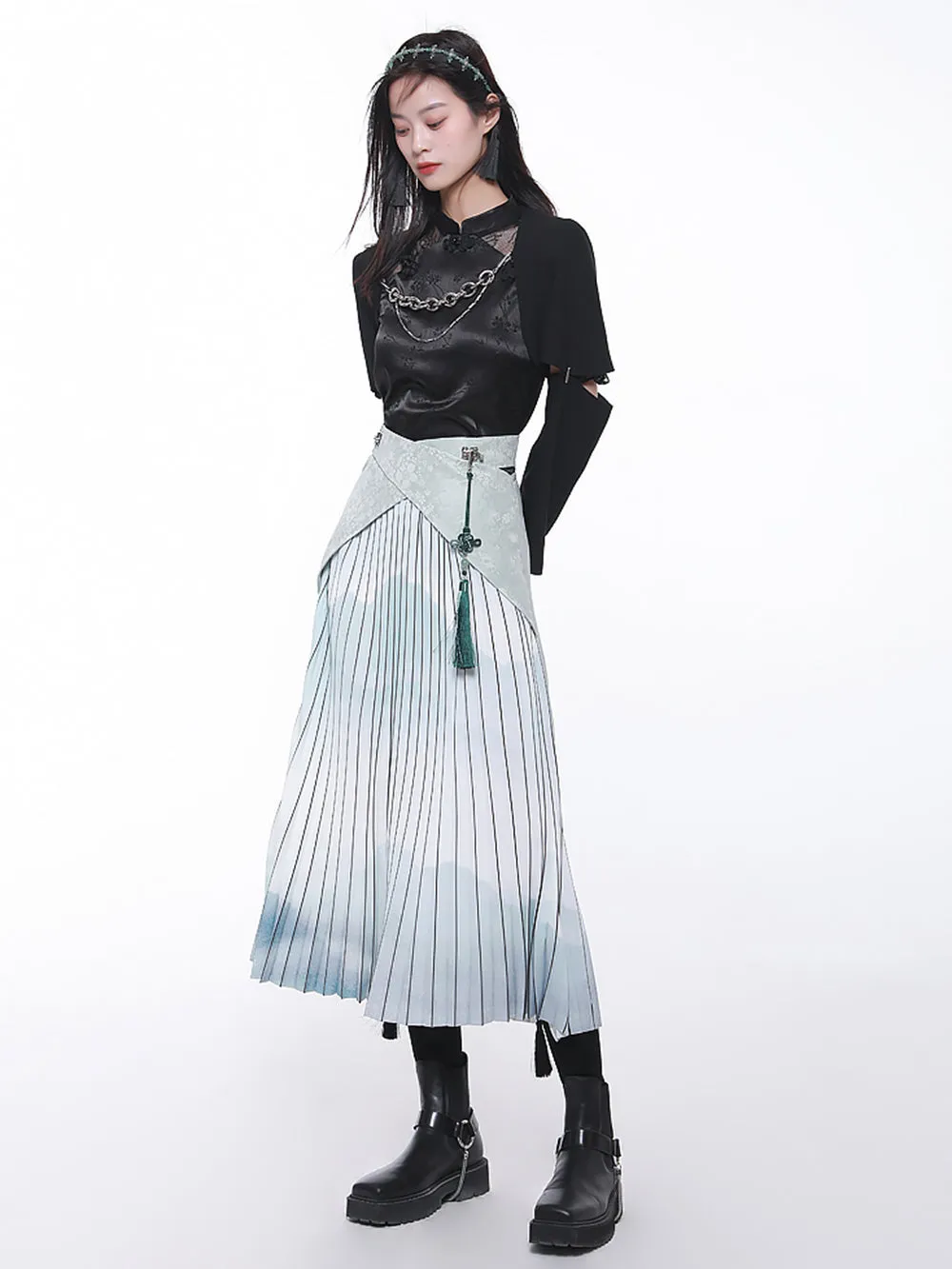 MUKTANK × CUUDICLAB Modified Song-style Pleated Skirts
