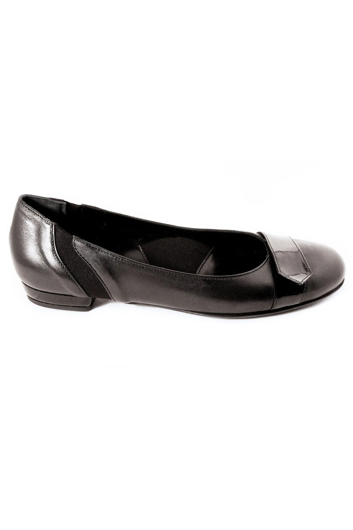 The Carolyn (no studs)